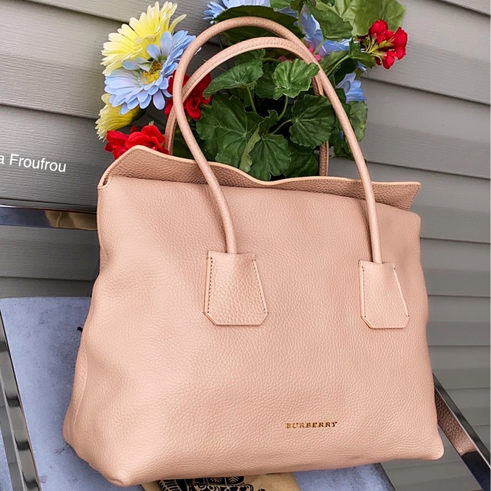Authentic Burberry bag - Picture 13 of 14